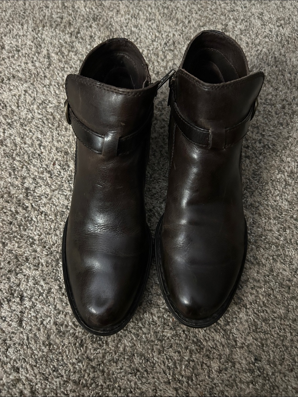 Børn Dark Brown Leather Ankle Booties Size 7.5 Wraparound Strap Buckle